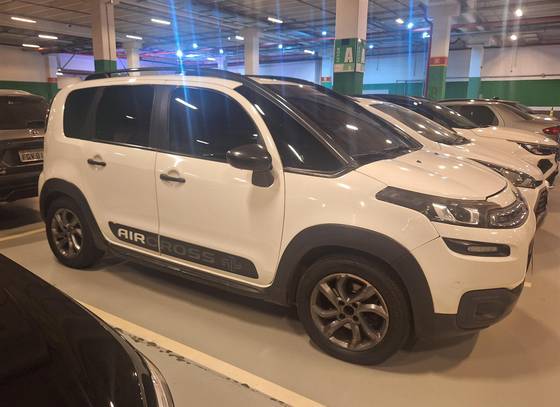 CITROËN AIRCROSS 1.6 FEEL 16V FLEX 4P AUTOMÁTICO